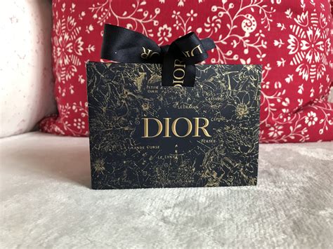 sac en carton dior|dior bag handmade.